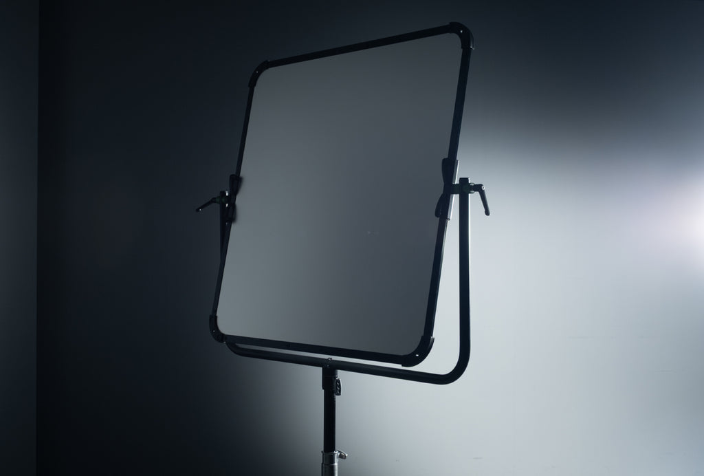 C0400041-02_Lightbridge-CRLS-precision-lighting-reflector_C-100-Frame-Diff-1_2(Gen2)+Speedbag_10